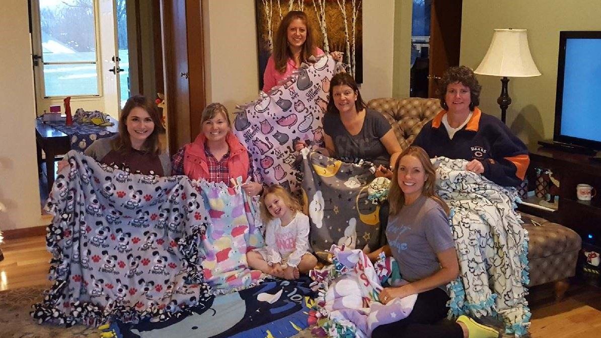 120418 Blanket making