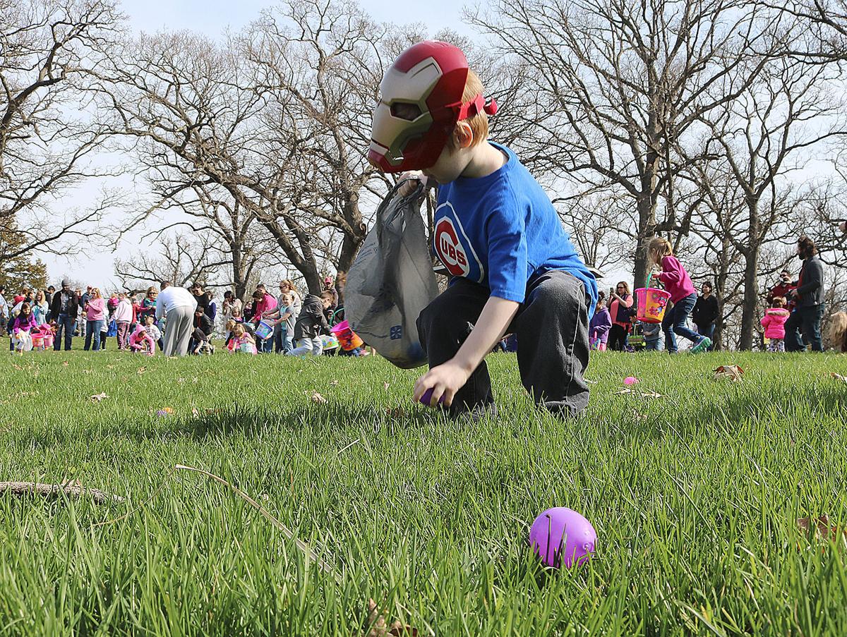 Easter Egg Hunt courtesy of Muscatine Journal (JPG)