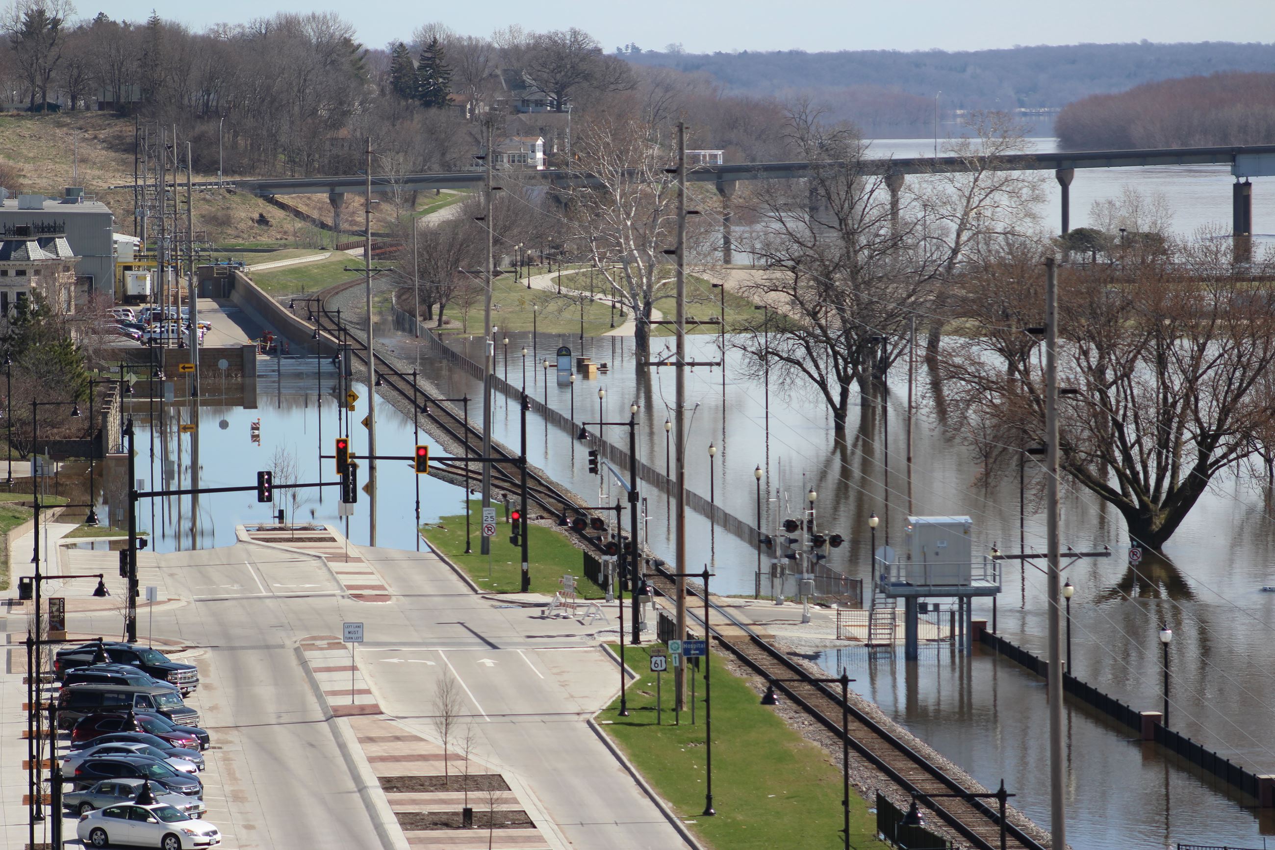 040819 Merrill Balcony looking east 003 Level 21.81 feet