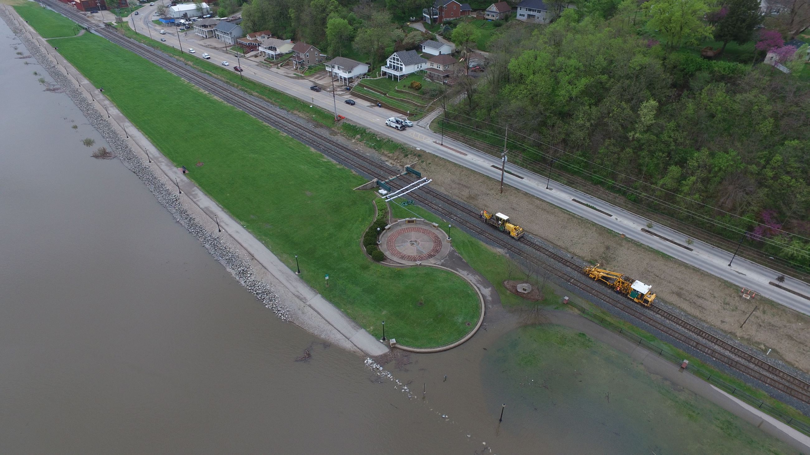 050219 Riverside Park Millennial Plaza 001