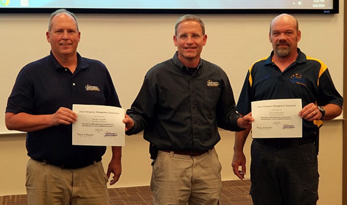 Brian Wright receives EMPD Certificate August 8, 2019 (JPG)