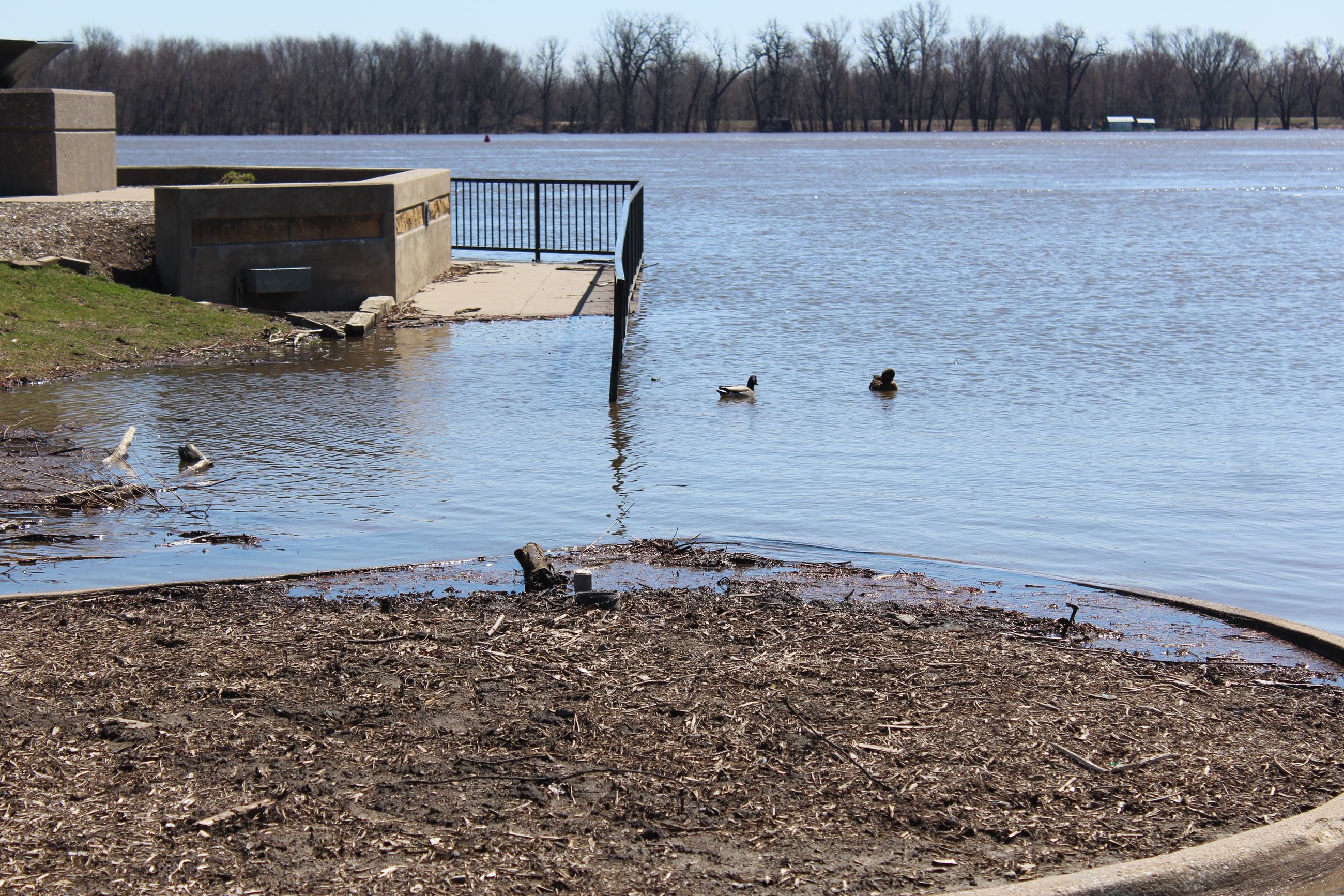 033020 River flooding (JPG)