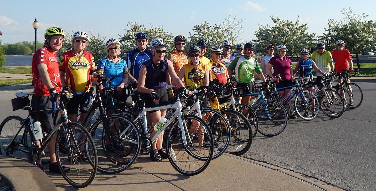 Family Bike Ride 002 (JPG)