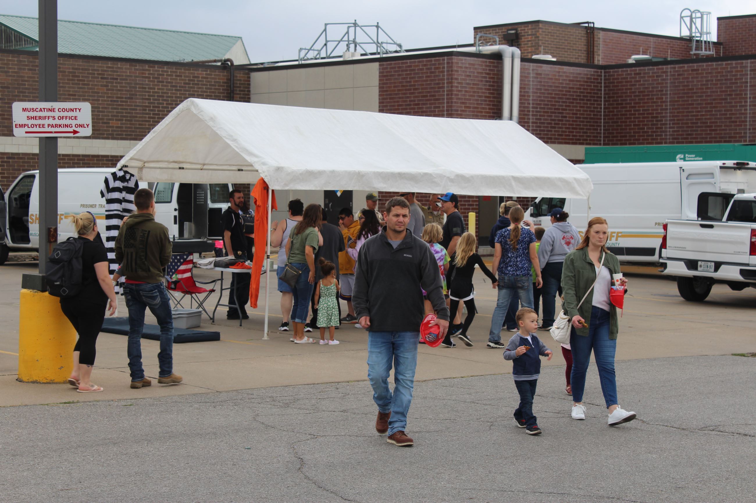 100321 Open House Sheriff 01 (JPG)