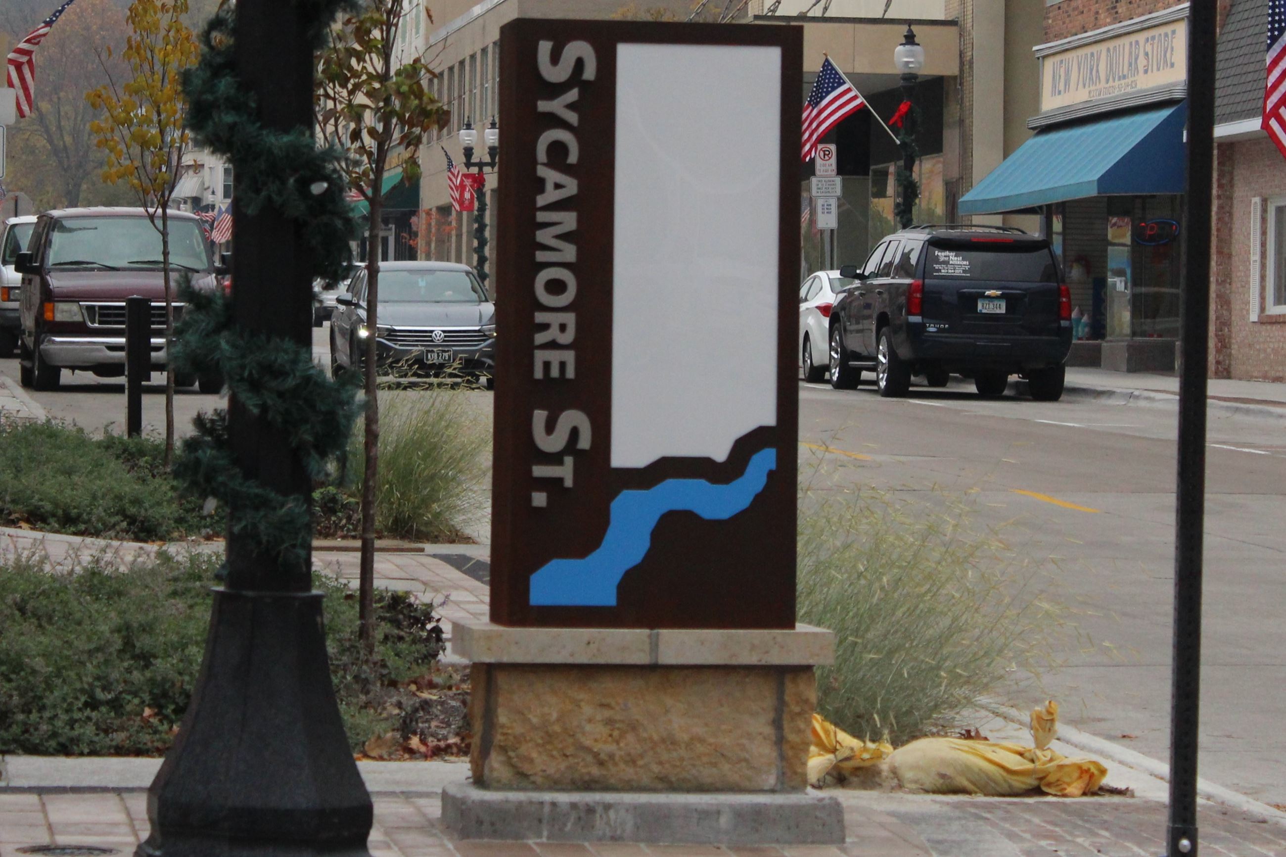 111021 2nd Street - Street Sign at Sycamore 02 (JPG)