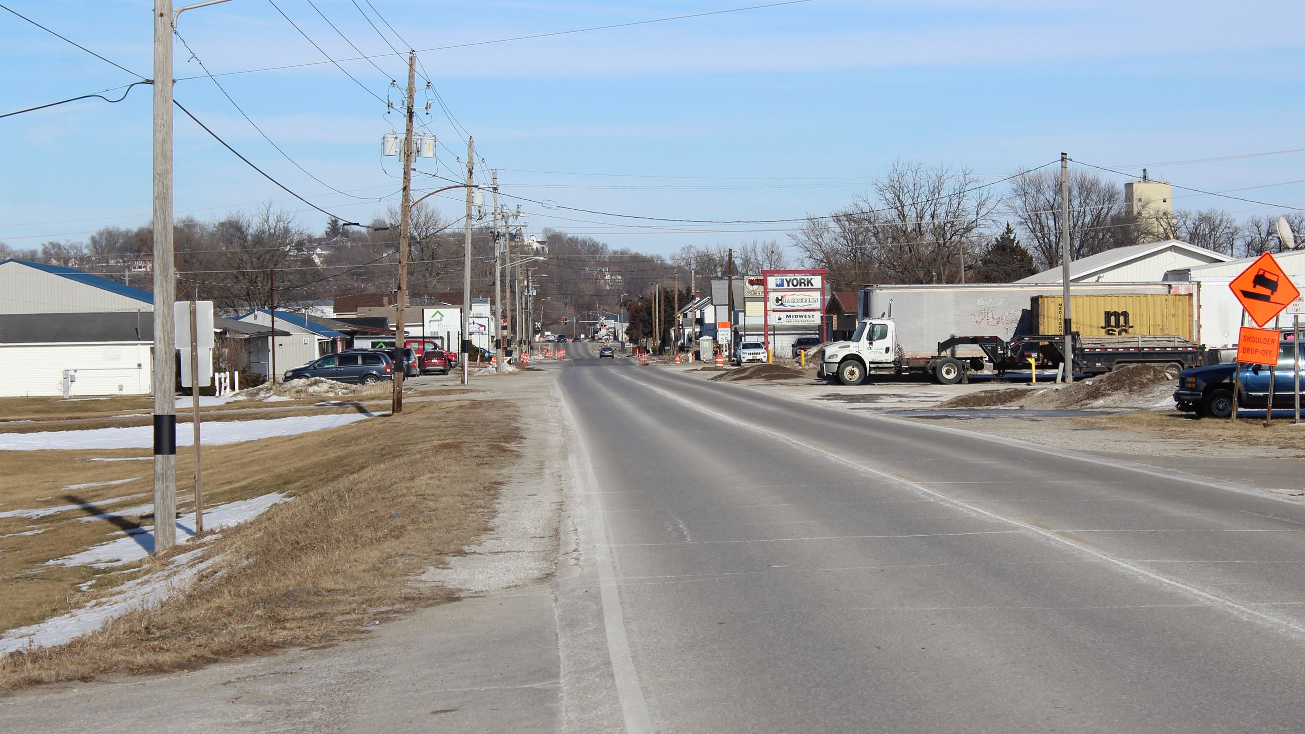 020322 Grandview Avenue from Rose Bowl looking east (JPG)