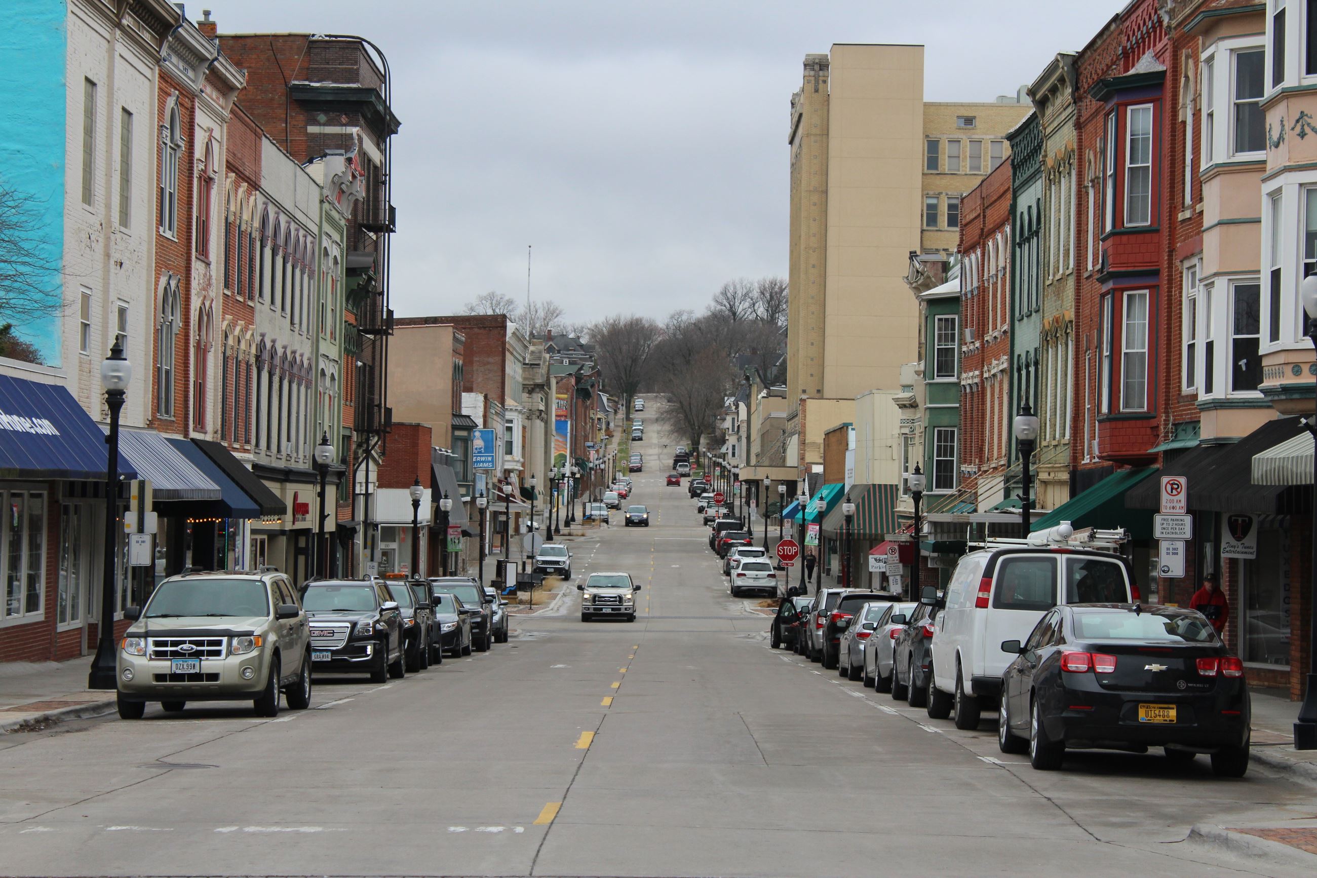 032422 Downtown Muscatine 002 (JPG)