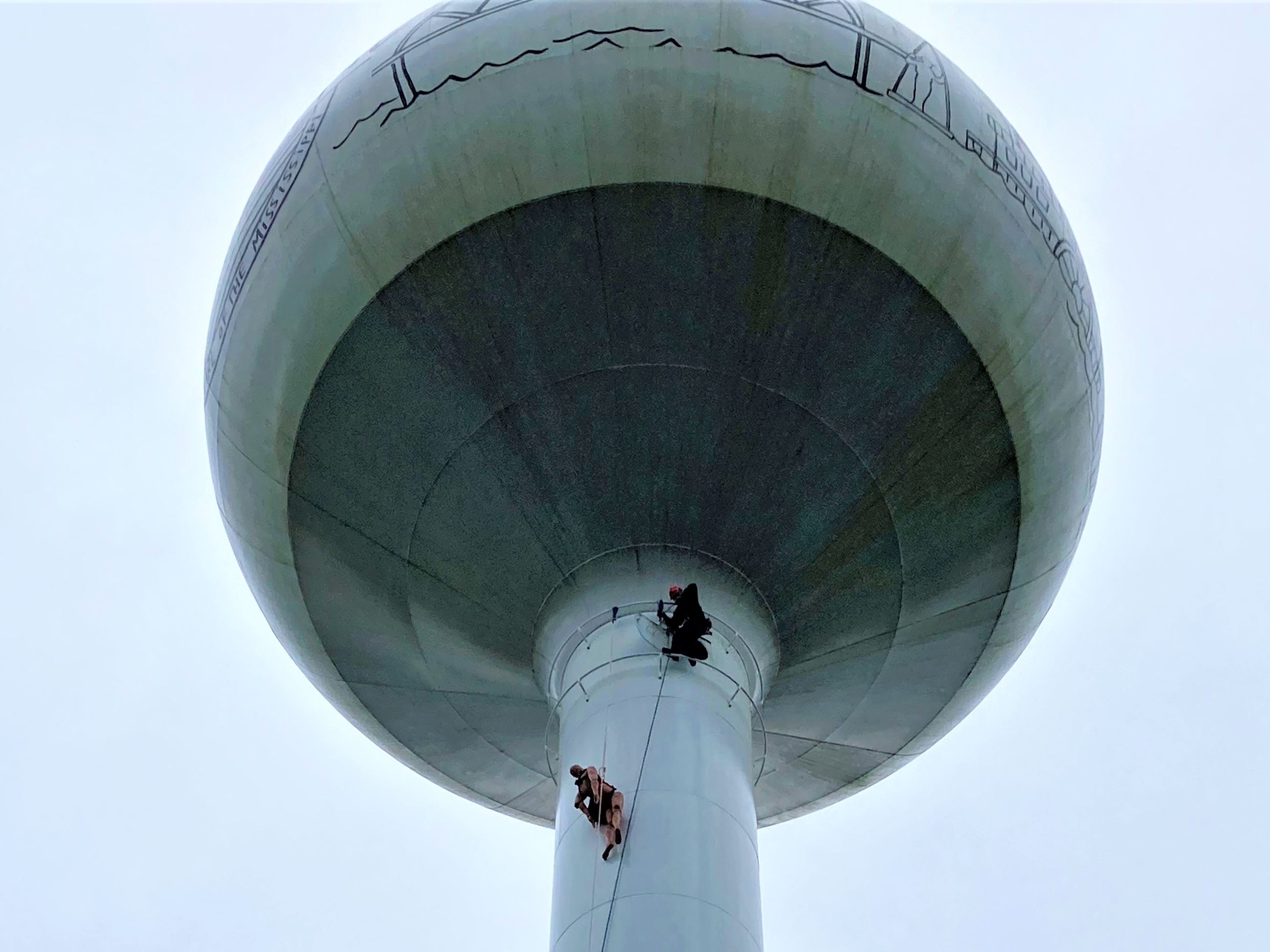 Muscatine Fire HIRT Team Water Tower practice horizontal shot (JPG)
