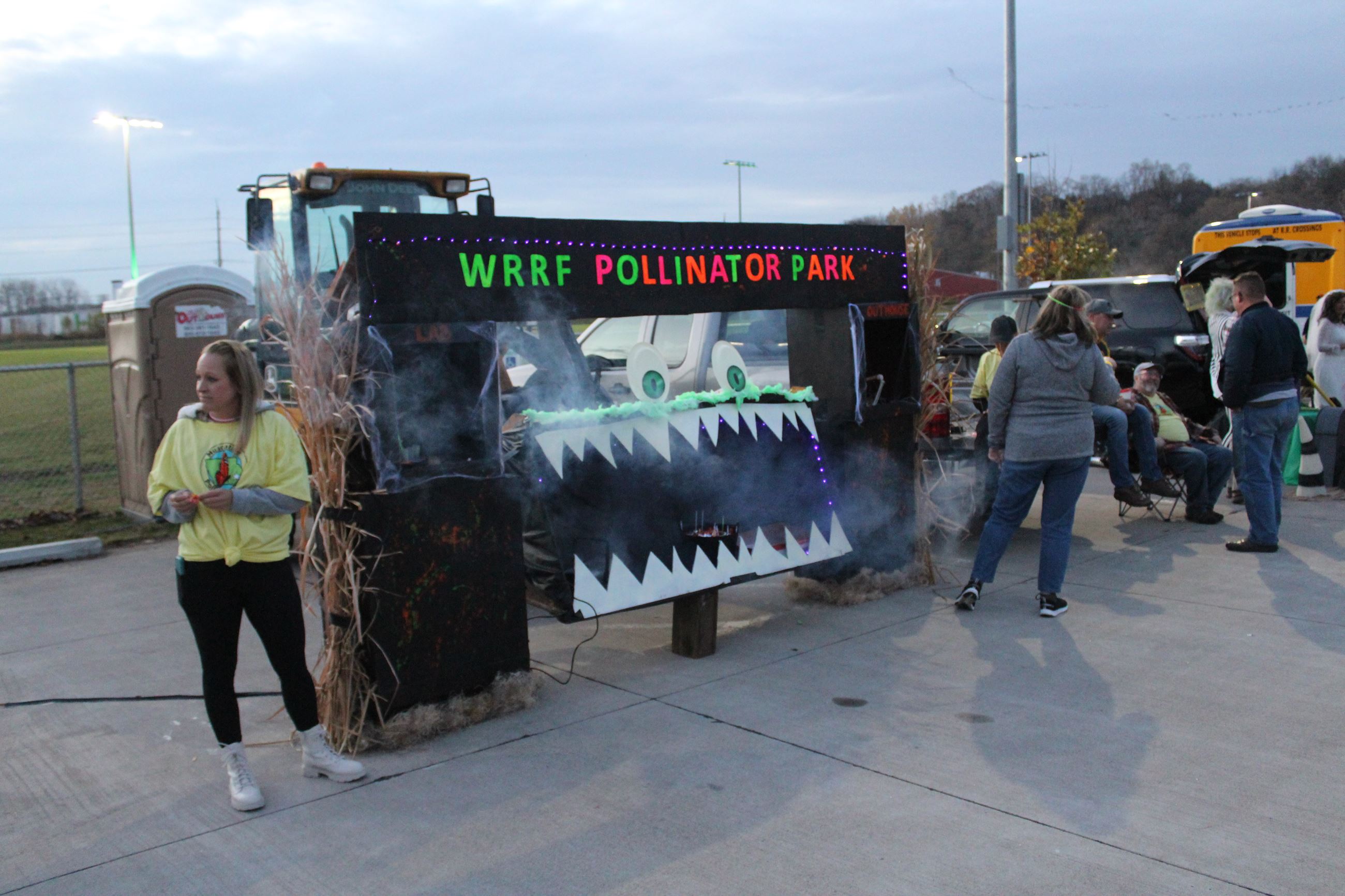 103022 City Trunk or Treat 014 Pollinator Park (JPG)