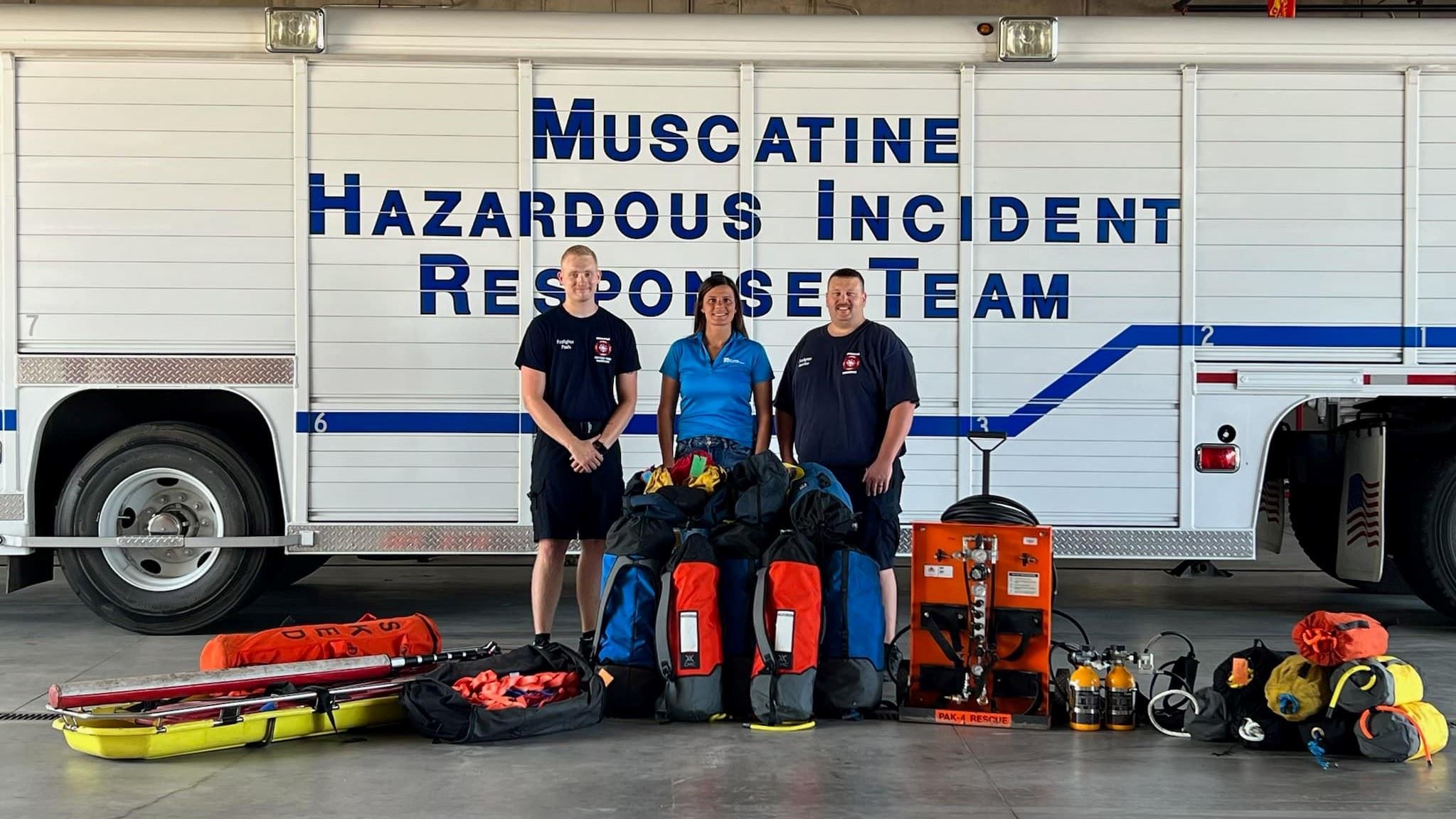 MPW rescue equipment donation to MFD (JPG) 08-21-23