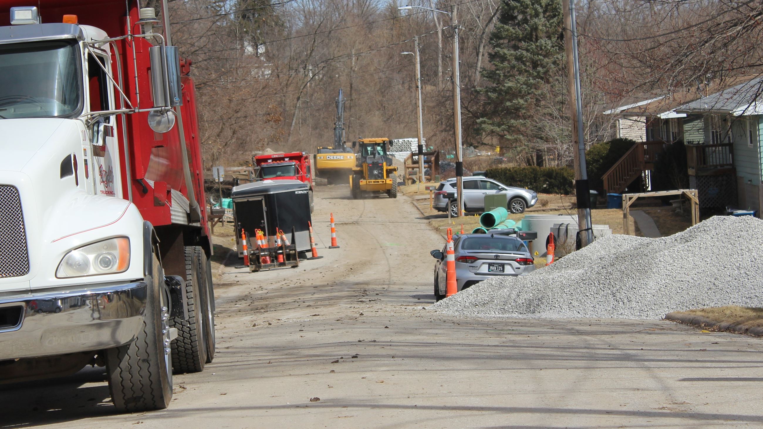 031025 West Hill 6C 101 work on Amy Drive (JPG)